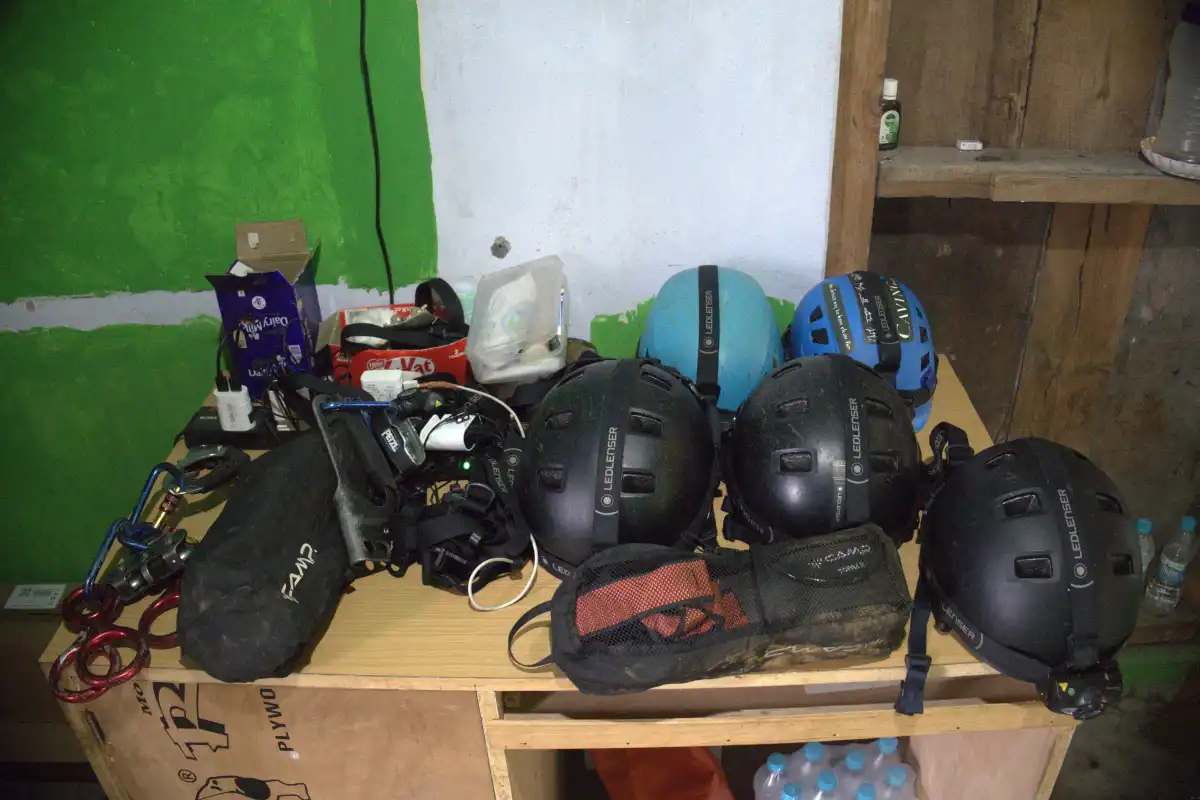 Caving Expedition-International Expert